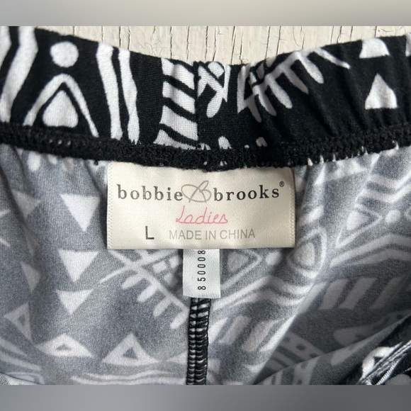 🔲🔲 Bobbie Brookes Ladies Leggings-NWOT🔲🔲 - Picture 2 of 3